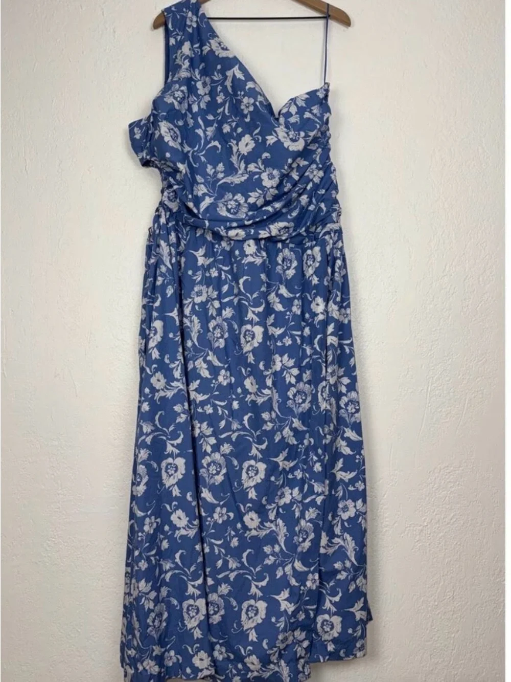 Abercrombie & Fitch breezy one